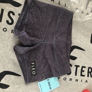 Fleo shorts xs 3.25